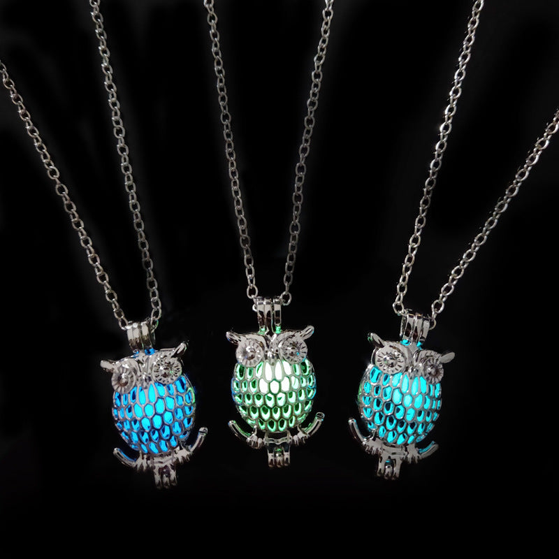 Glow in the dark Jewelry | Custom Glow In The Dark Necklaces | Glow Necklaces | Glow Jewelry