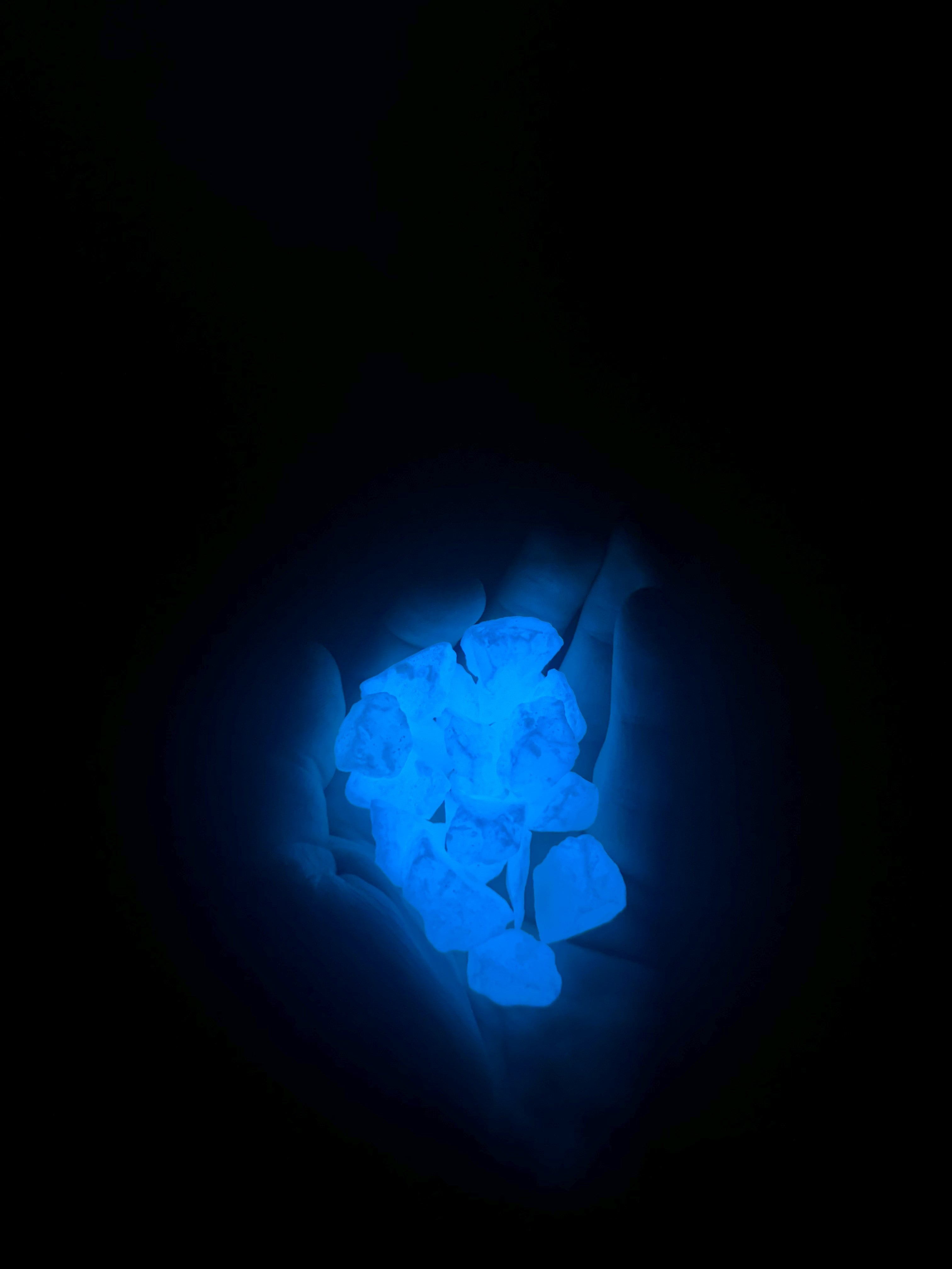 16-25mm Premium Grade Glow in the Dark Aggregates/ Glow Rocks / Glow Gravel / Glow Geodes / Landscaping / Glow chips / Glow Concrete / DIY