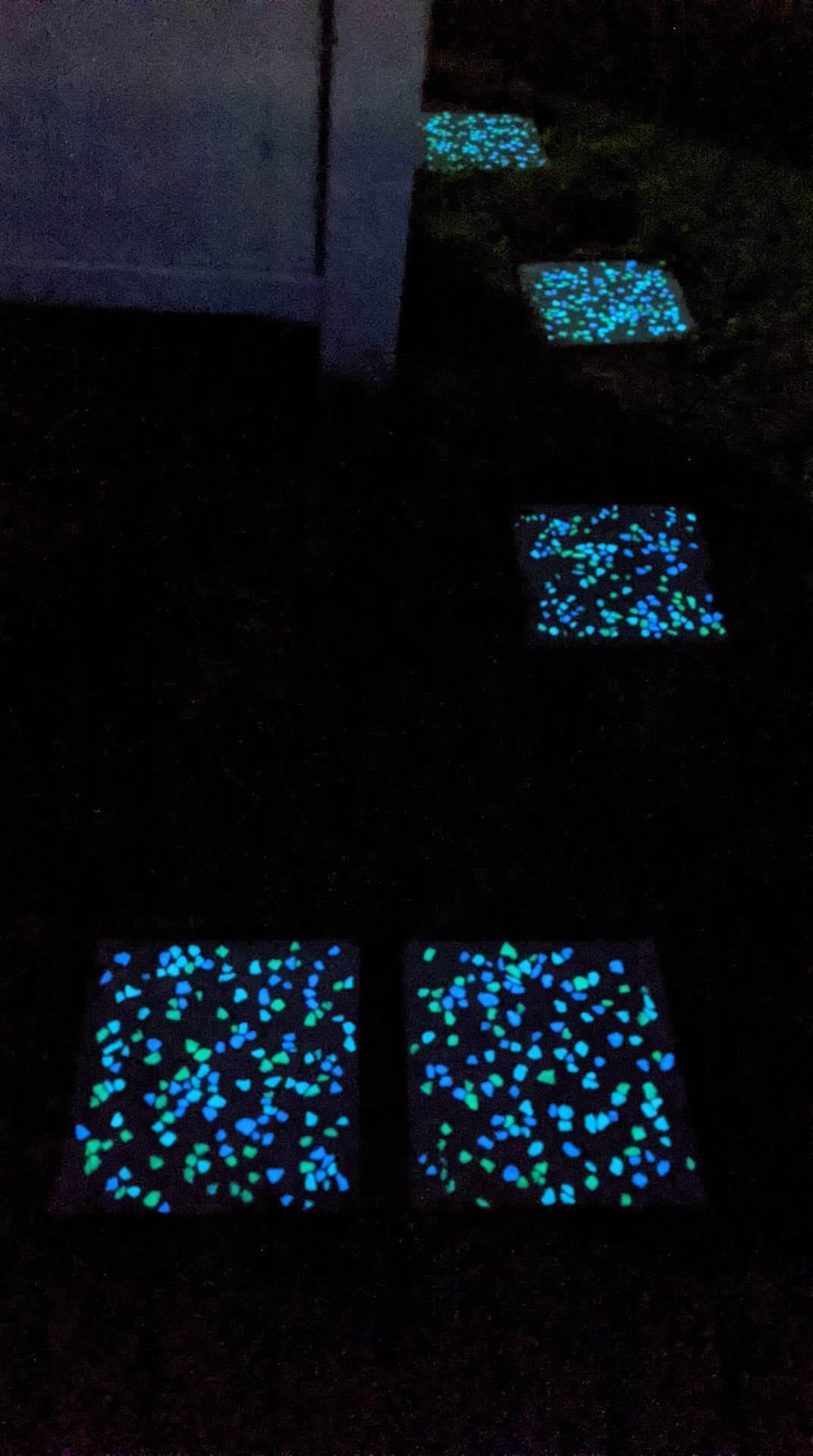 8-15mm Premium Grade Glow Rocks - Blue