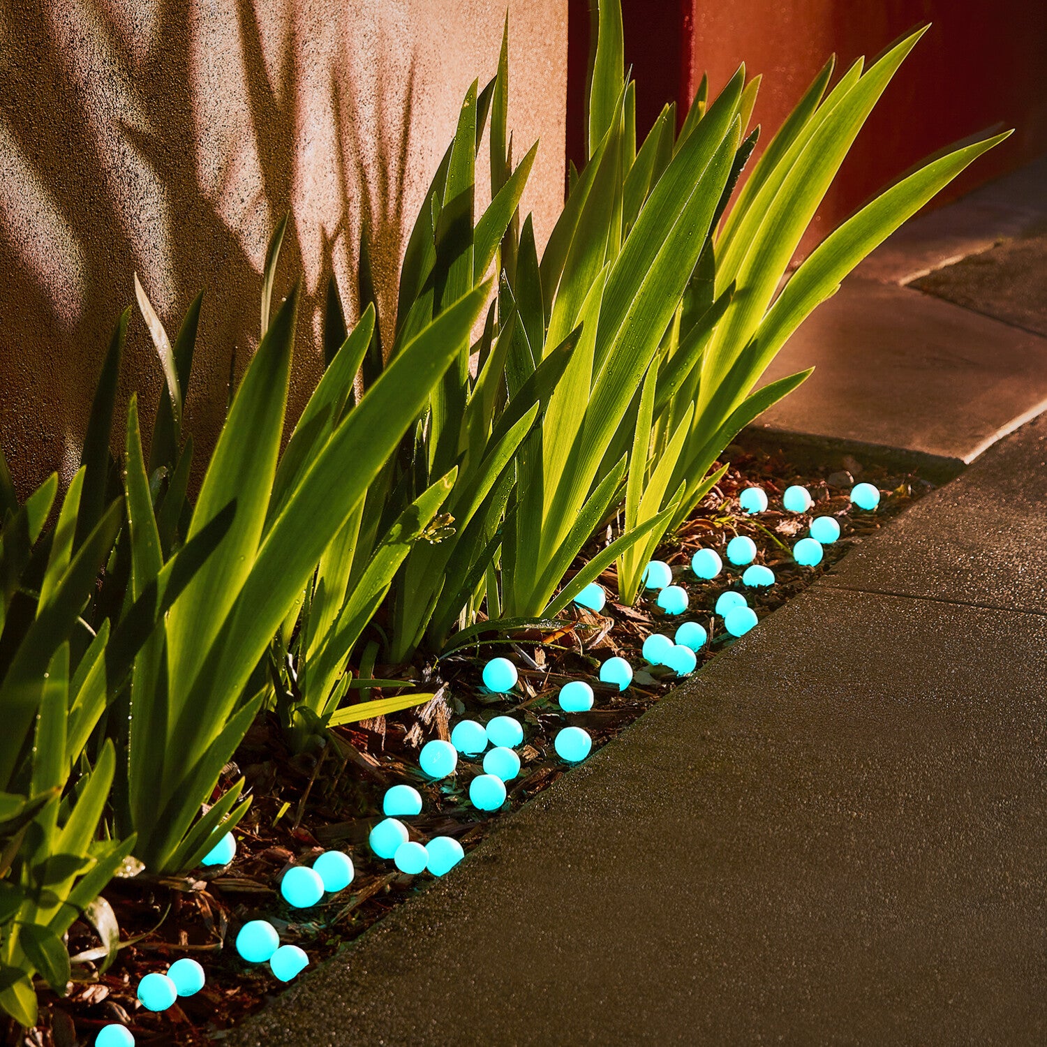 20-25mm Glow Marbles - Aqua