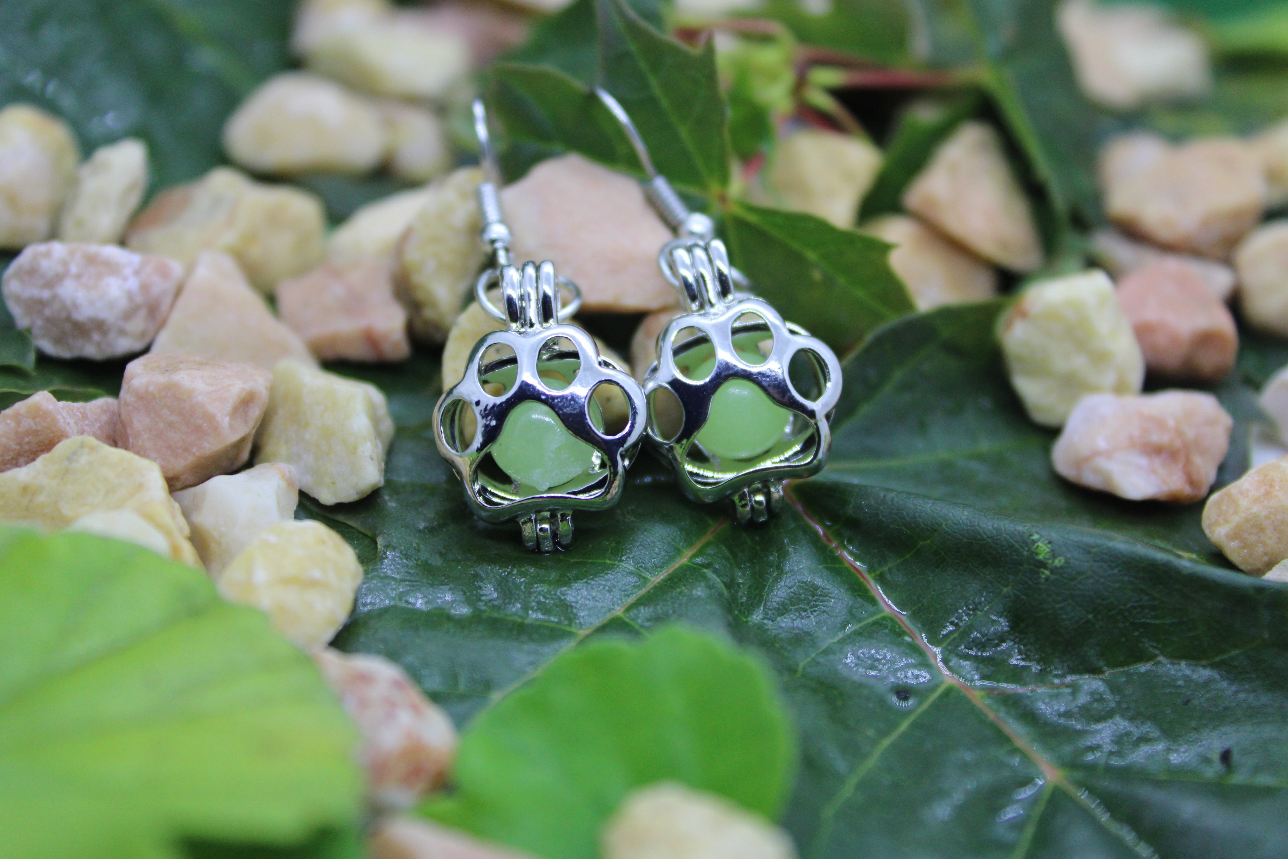 Create your own Glow in the Dark Driveway. With our Electricity-Free Glow in the dark products you can create your own photo-luminescent Glow in the Dark pathways, Glow in the Dark driveways, Glow in the Dark patios, Glow in the Dark Stones, Glow in the Dark House Numbers. Eco-Friendly Premium Grade Glow In The Dark Products. Reduce light pollution. #ItGlows #core glow