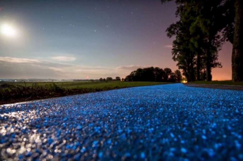 8-15mm Premium Grade Glow Rocks - Blue