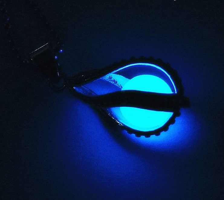 Glowing Pearl Necklace