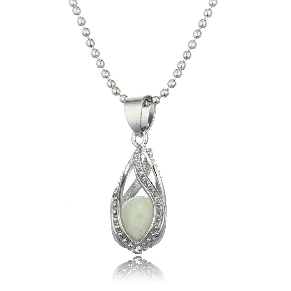 Glowing Pearl Necklace